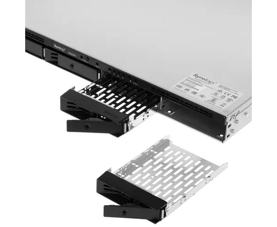  Synology RS822RP+  Сетевое хранилище 