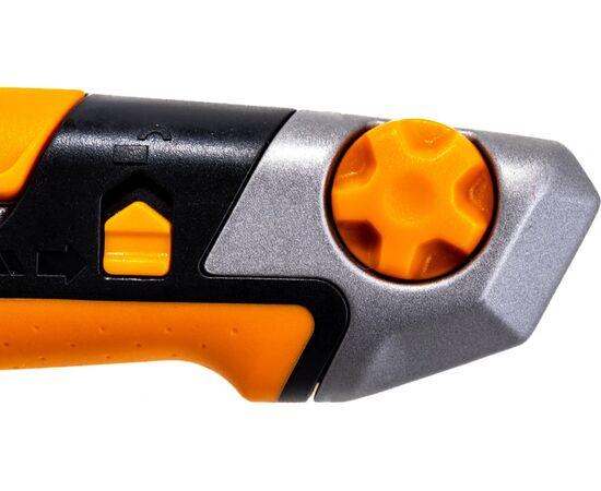  Нож строительный Fiskars CarbonMax 1027227 с выдвижным сменным лезвием18мм 